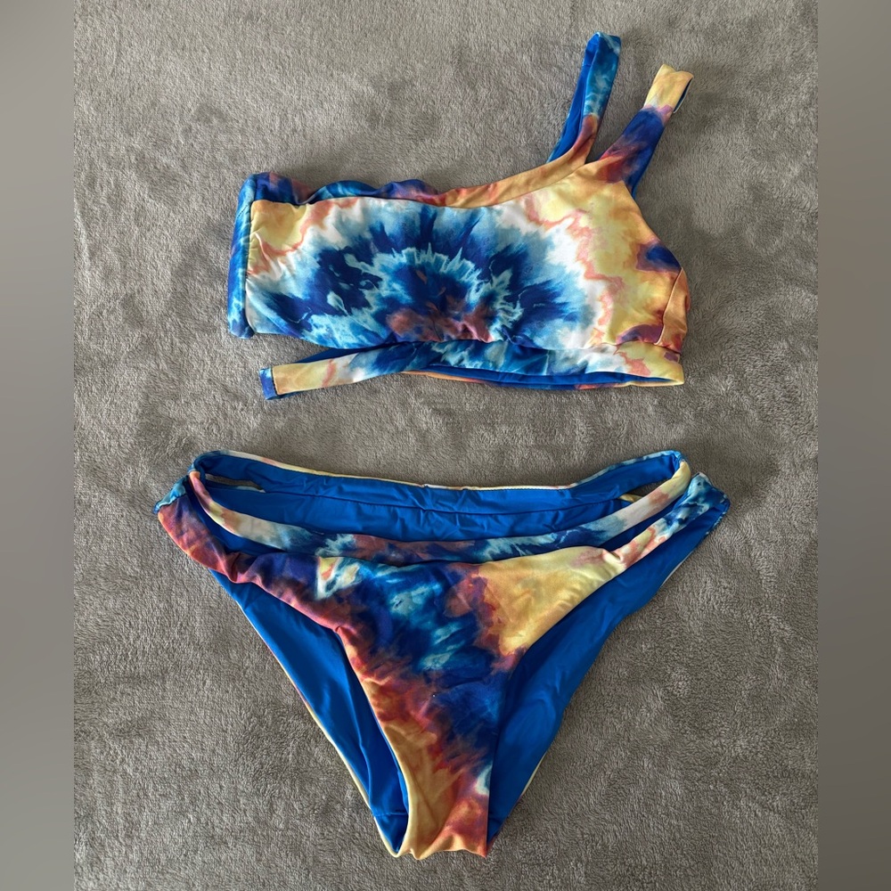 Amazon Multicolor Tie-Dye Bikini